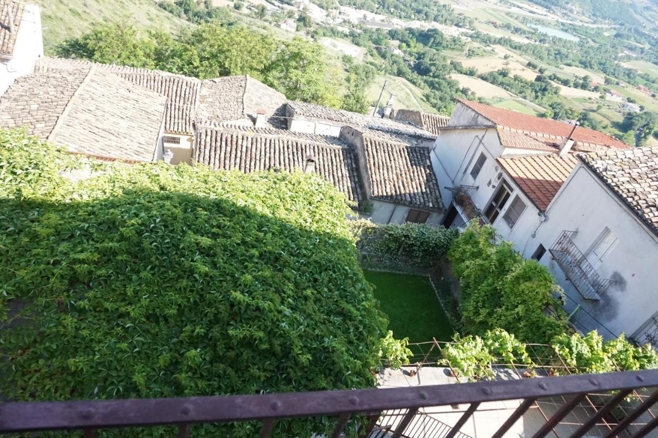 Bed and Breakfast Palazzo De Fabritiis Rosciano  Zewnętrze zdjęcie