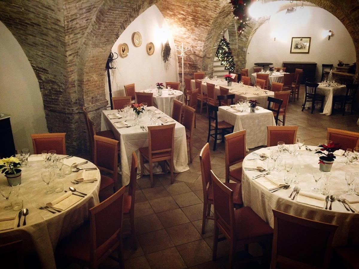 Bed and Breakfast Palazzo De Fabritiis Rosciano  Zewnętrze zdjęcie